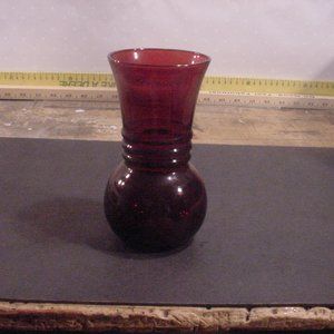 Anchor Hocking Royal Ruby - Ribbed Ball Glass Vase